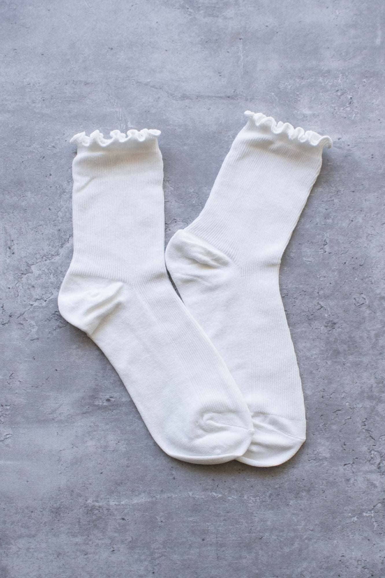 Wednesday Ruffle Socks: Mocha