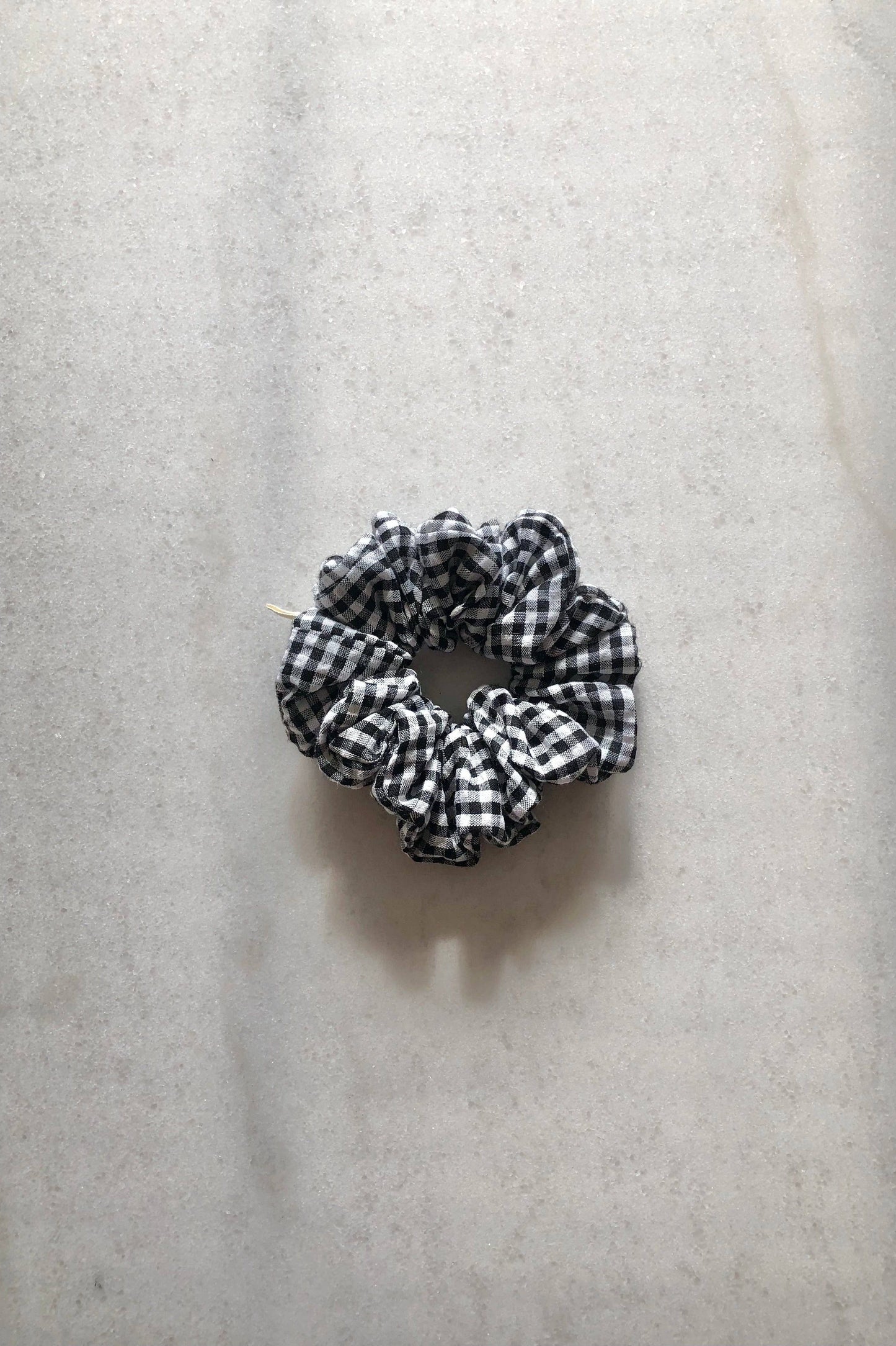 MINI GINGHAM SCRUNCHIES - neutral: Sand 🏝 / Everyday small size