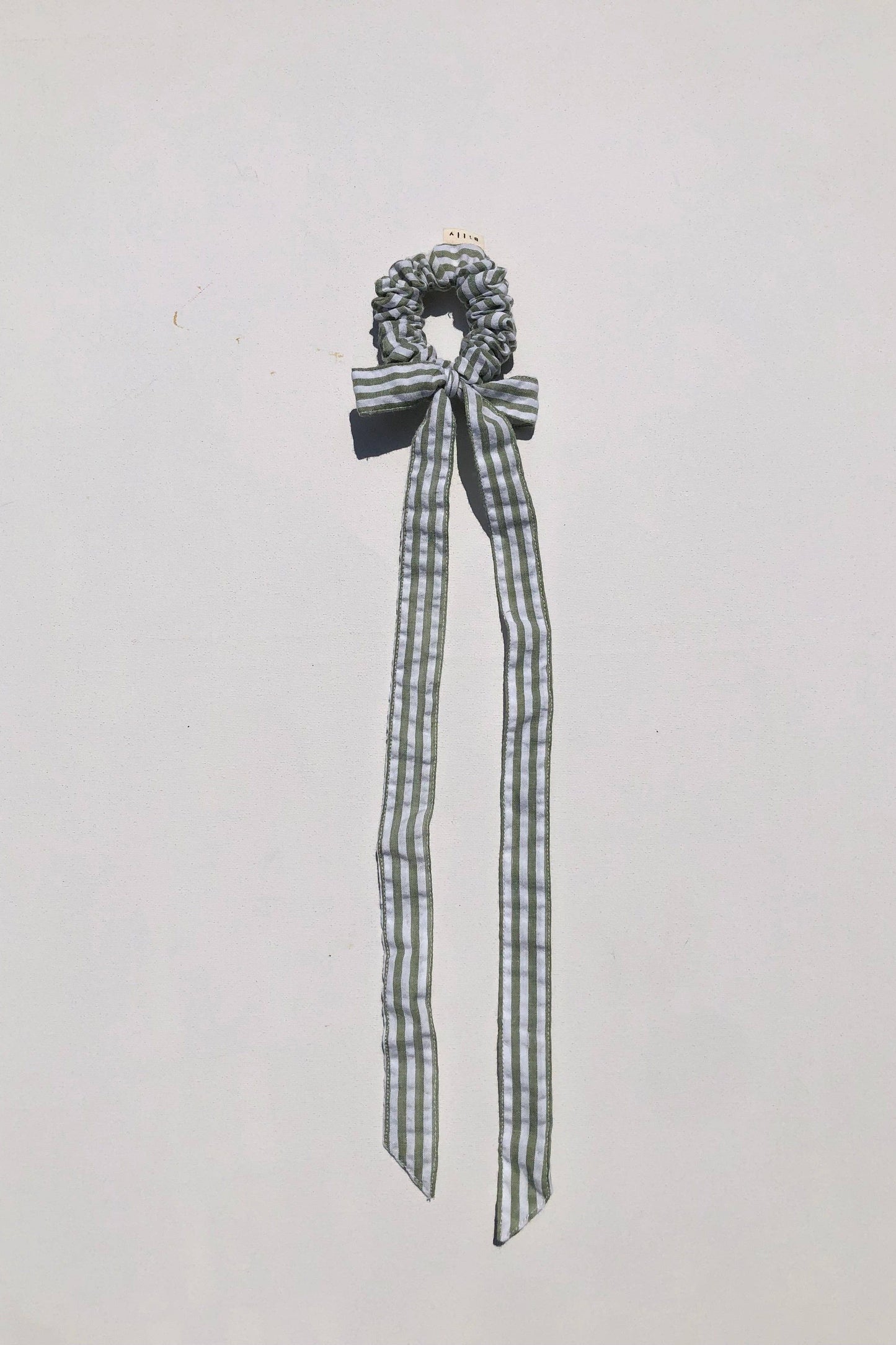 STRIPE BOW SCRUNCHIES: Mushroom
