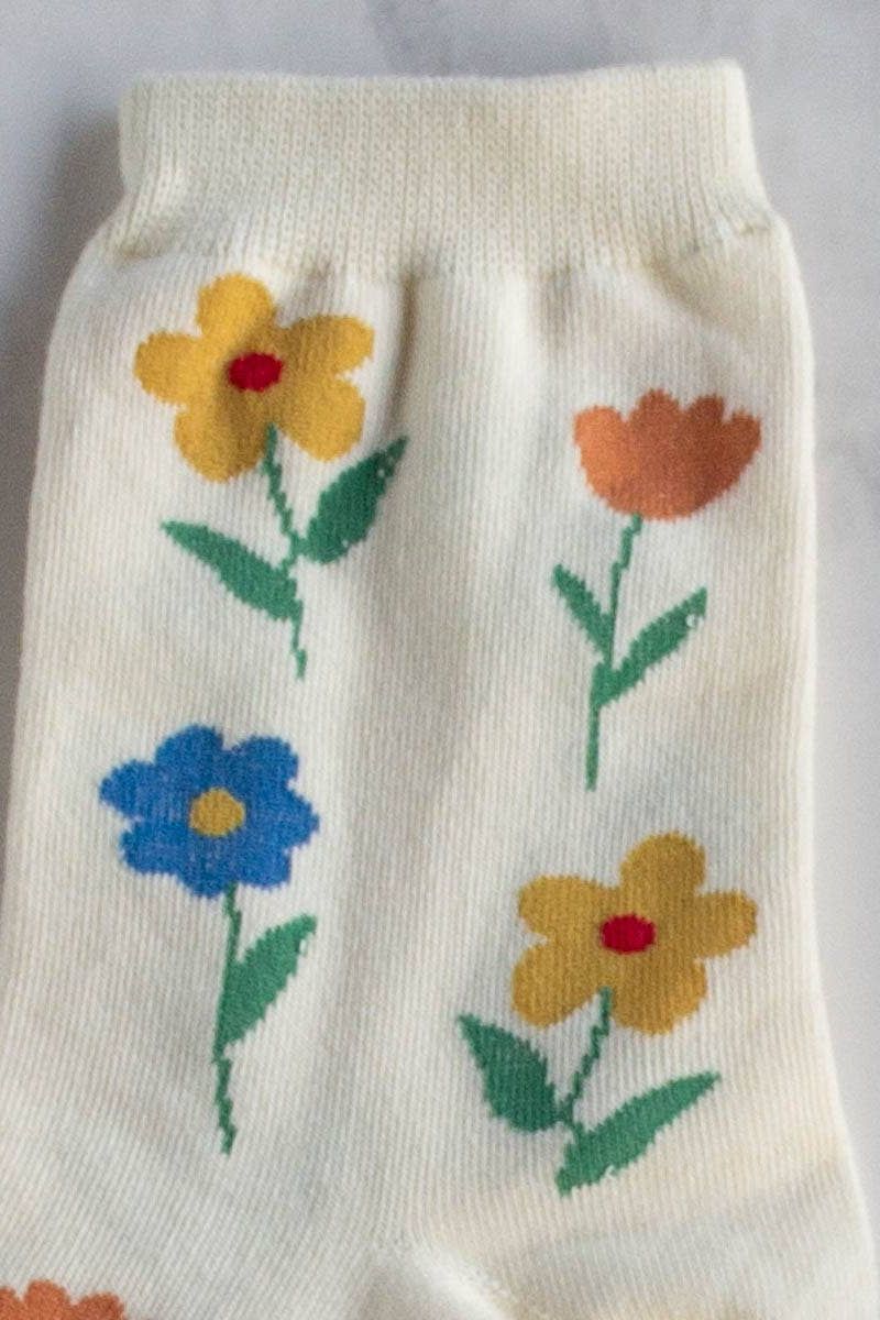 Favorite Flower Casual Socks: Cream