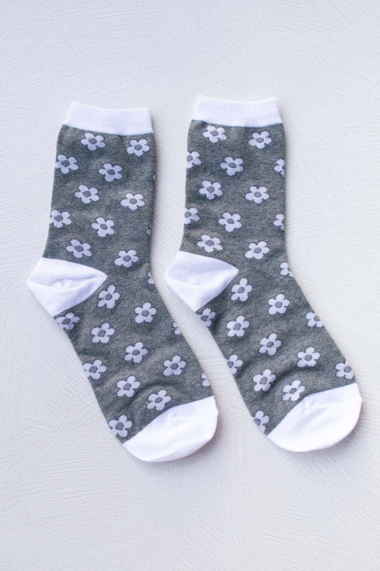 Doodle Flower Crew Socks: Yellow/Green