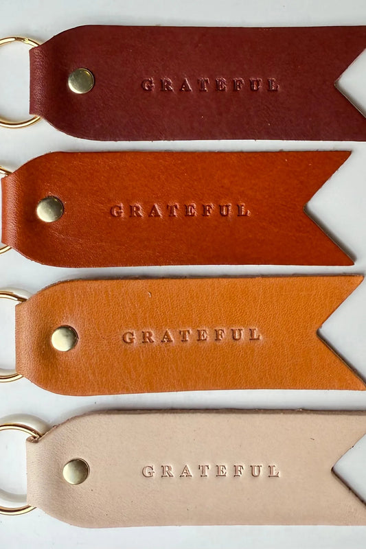 Twin Sparrow Keychain | GRATEFUL (flag)