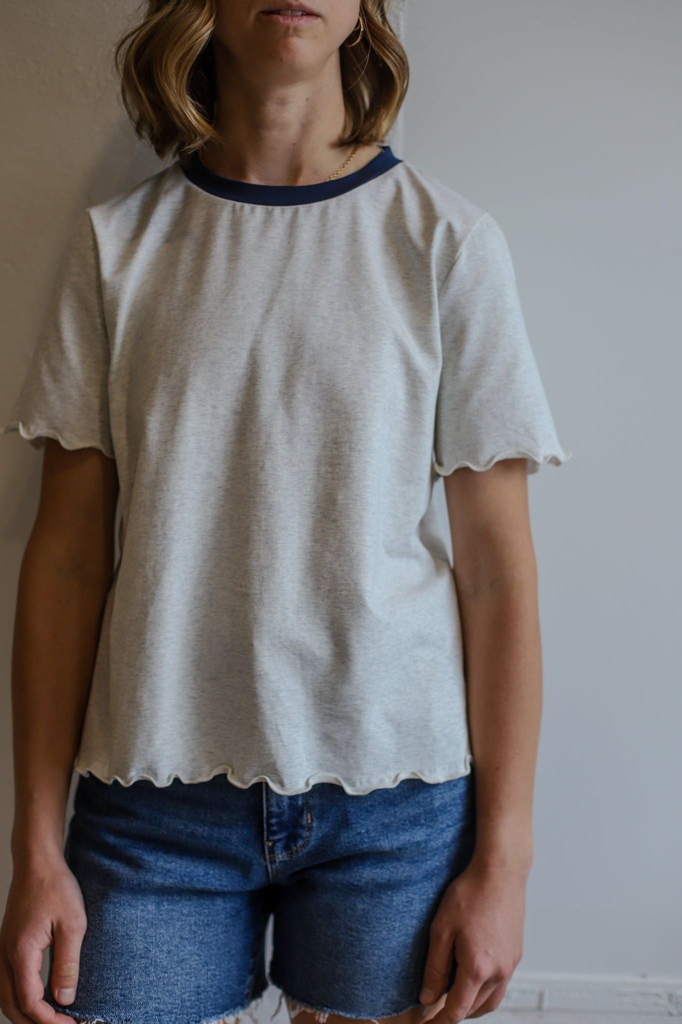 Loren Lettuce Hem Tee