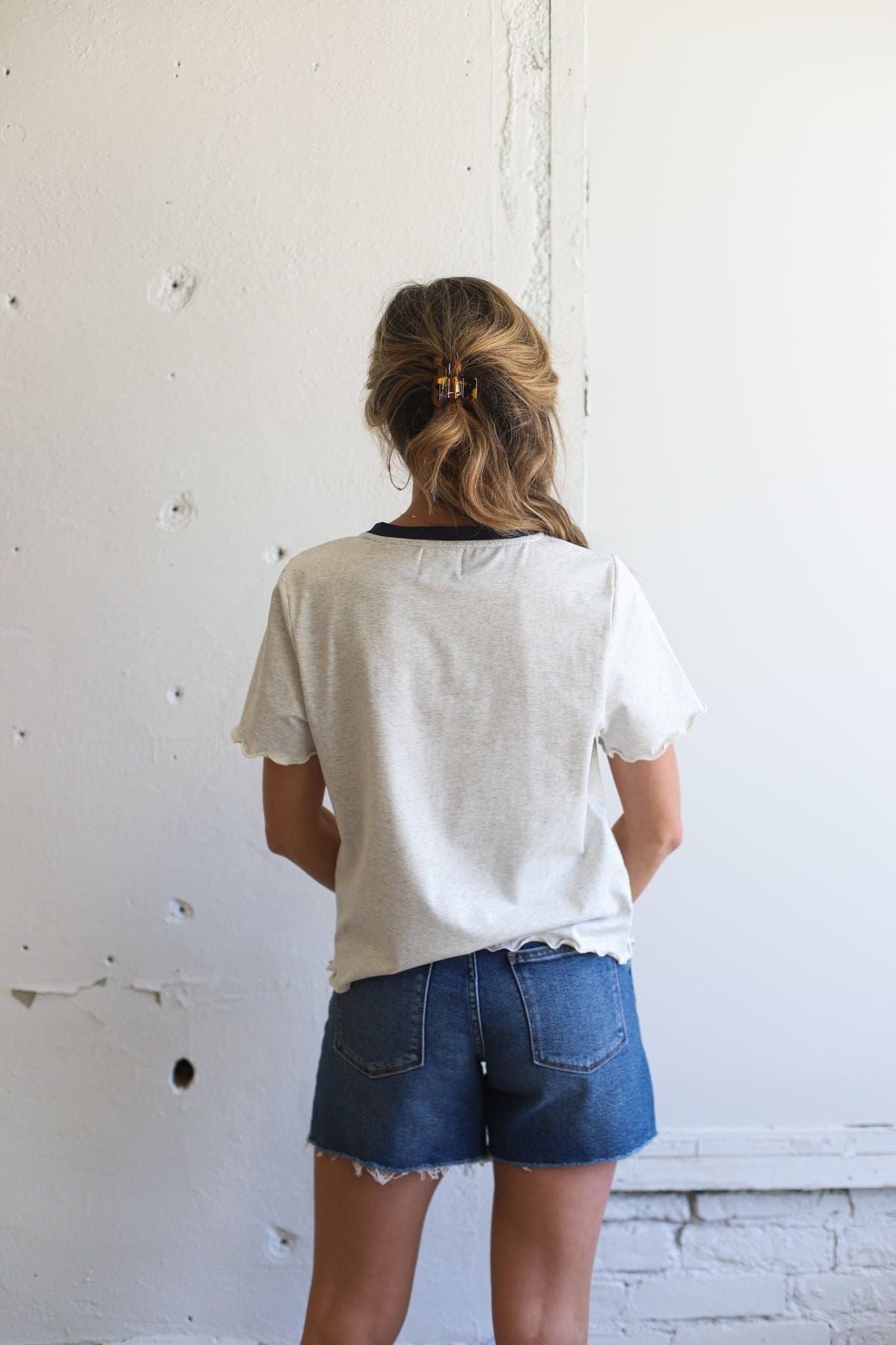 Loren Lettuce Hem Tee