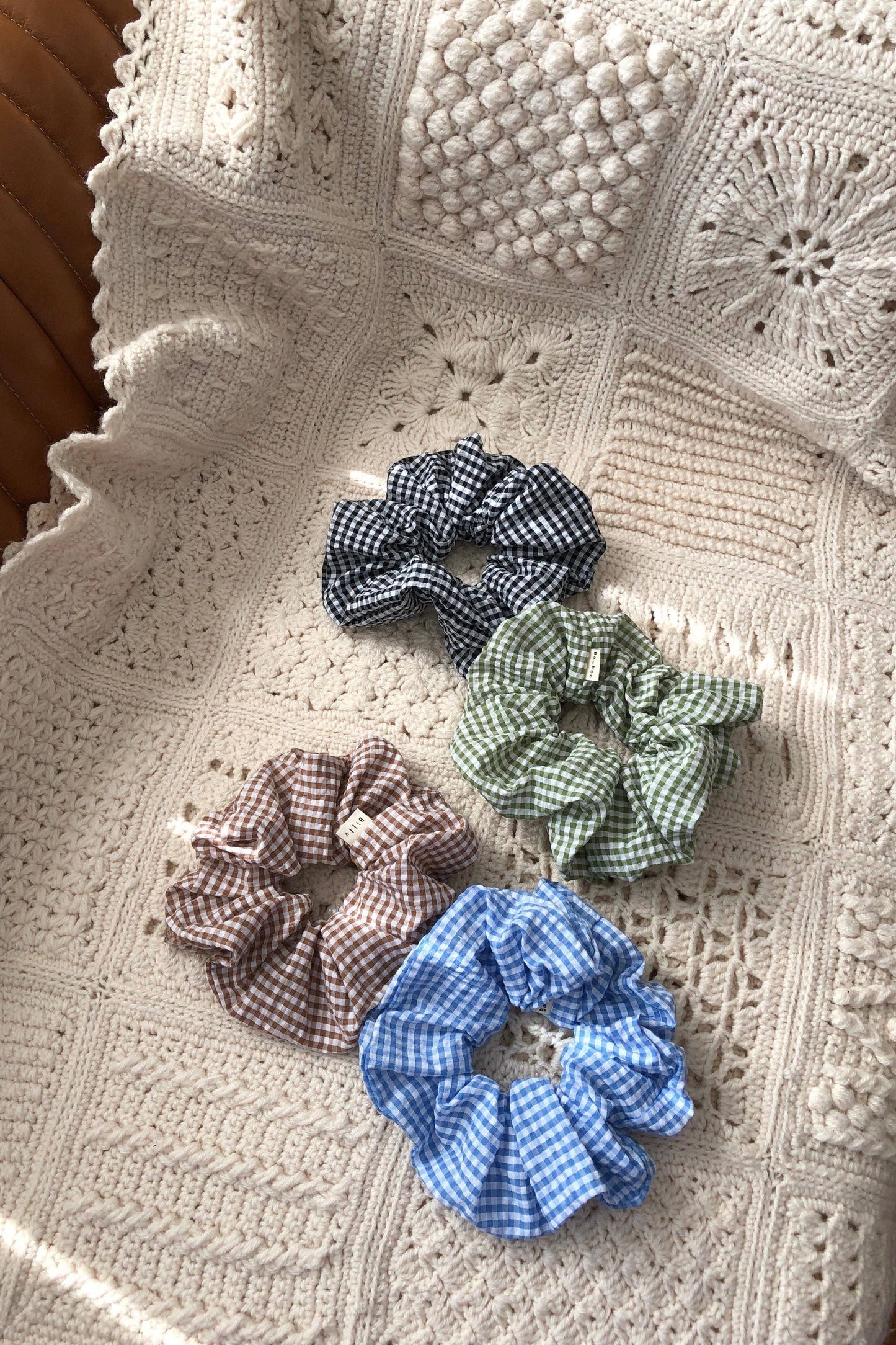 MINI GINGHAM SCRUNCHIES - neutral: Sand 🏝 / Everyday small size