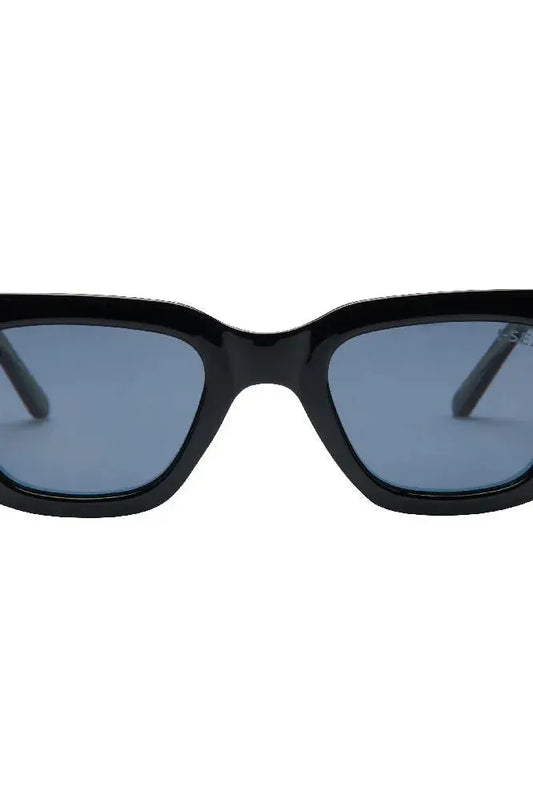 Banks - Black / Smoke