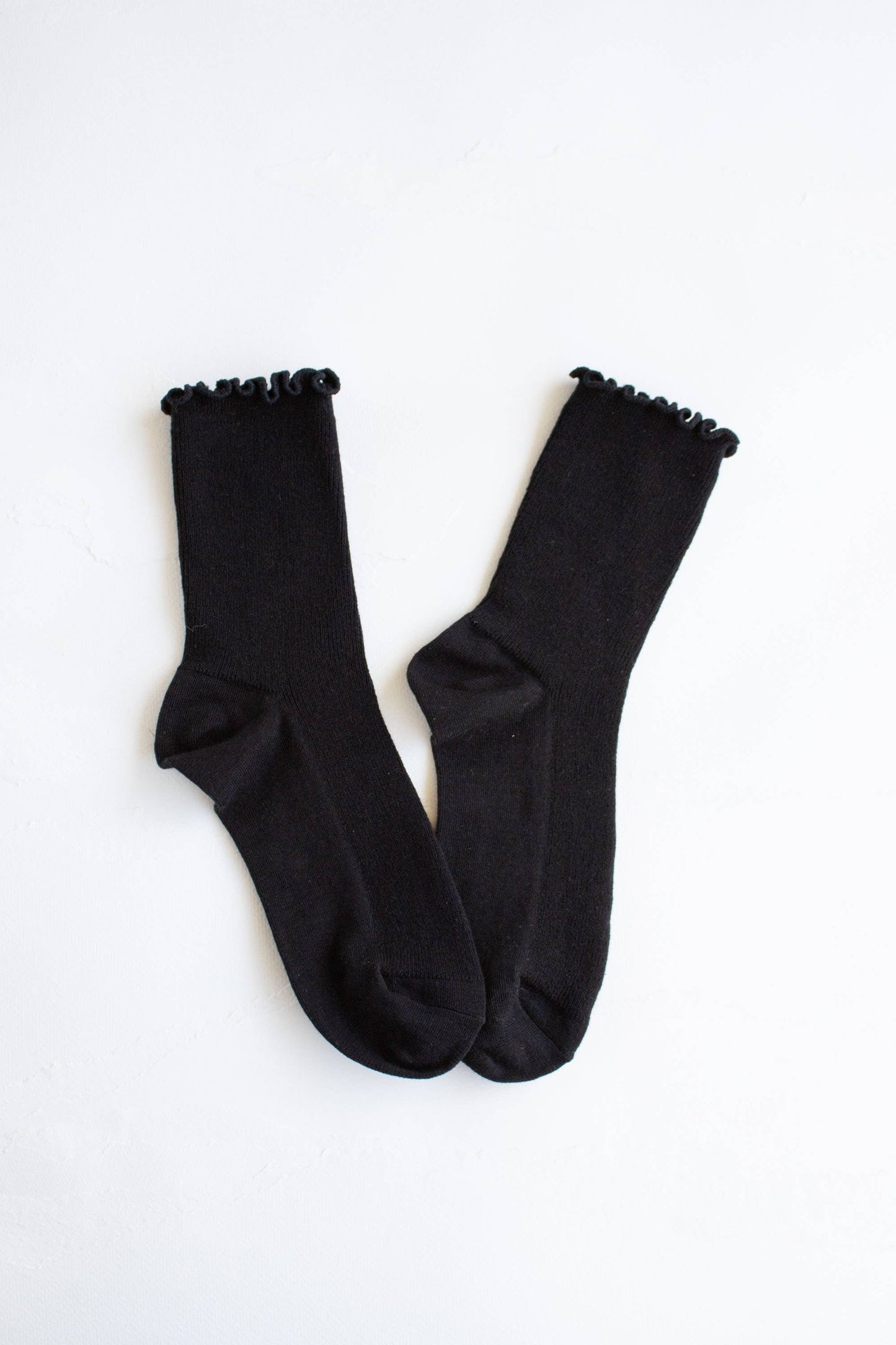 Wednesday Ruffle Socks: Black