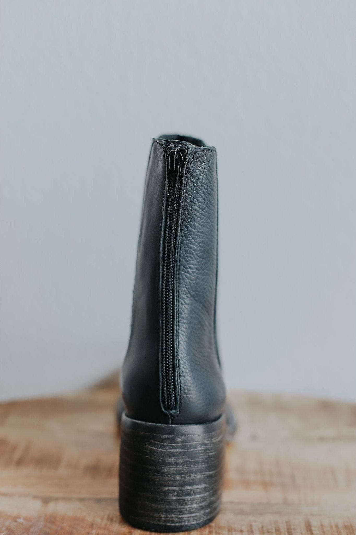 Free People Essential Chelsea Boots - Black