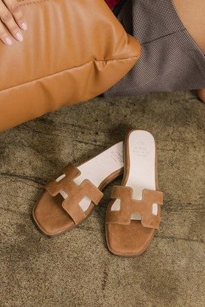 The Everlee - H-Strap Sandals