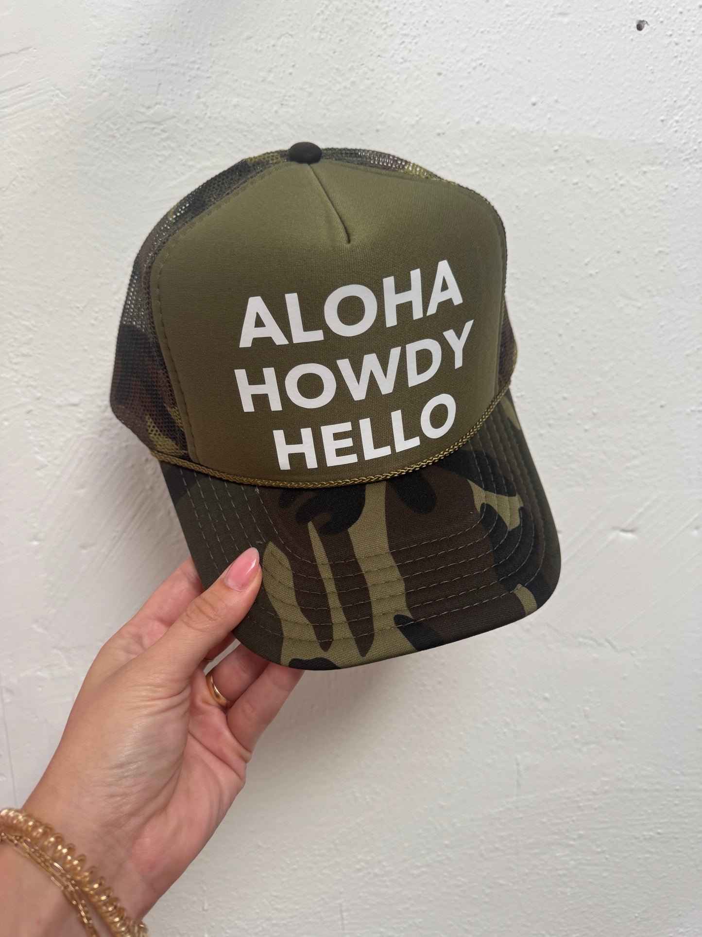 Custom Trucker - ALOHA - Camo & White