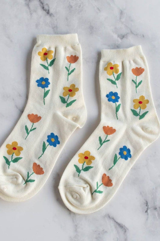 Favorite Flower Casual Socks: Cream