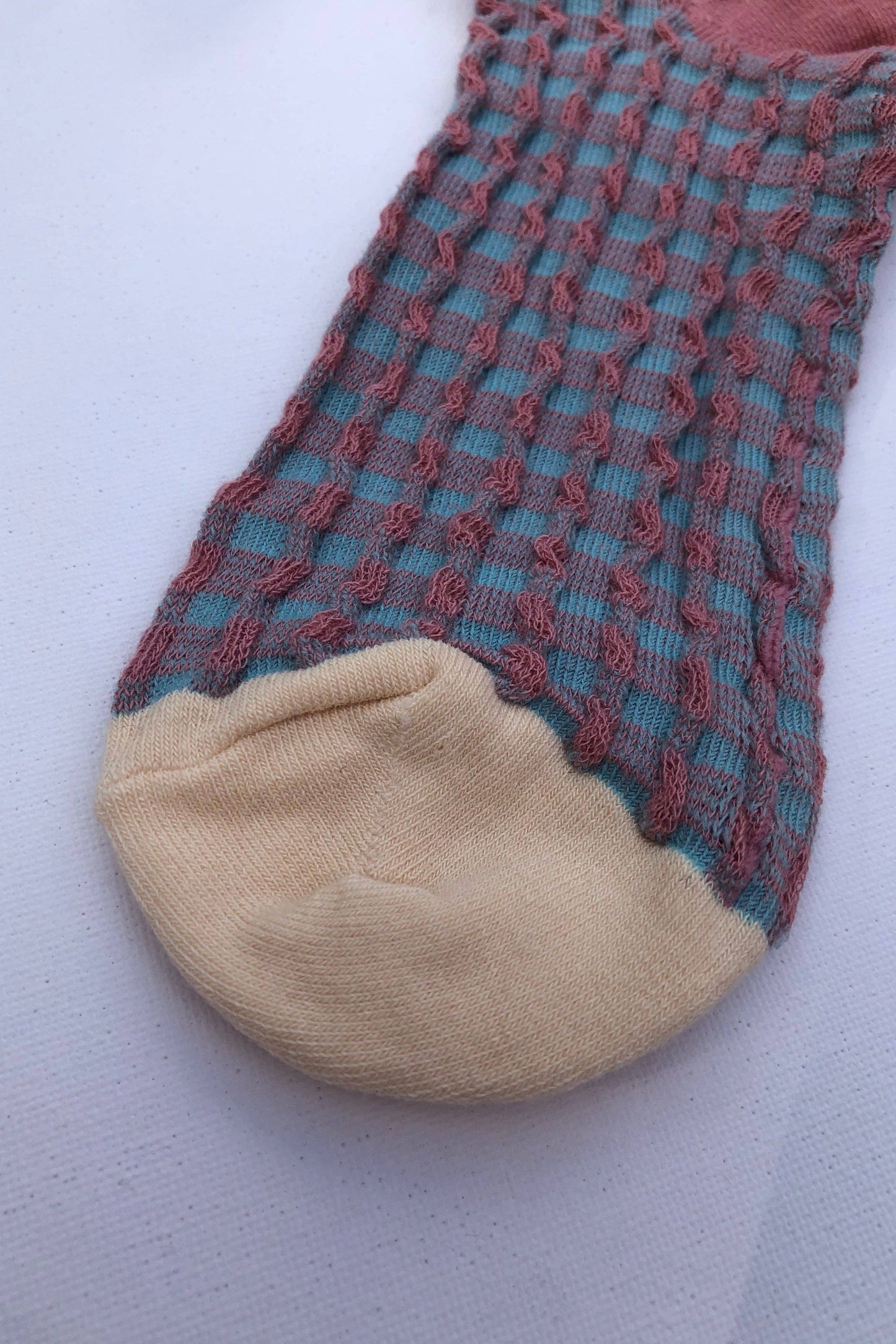 GINGHAM WAFFLE SOCKS - neutral: Brown