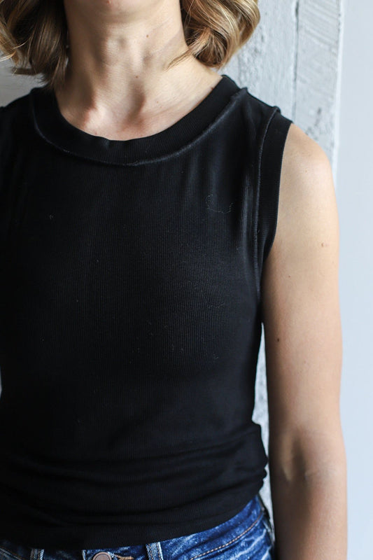 The Julia Tank- black