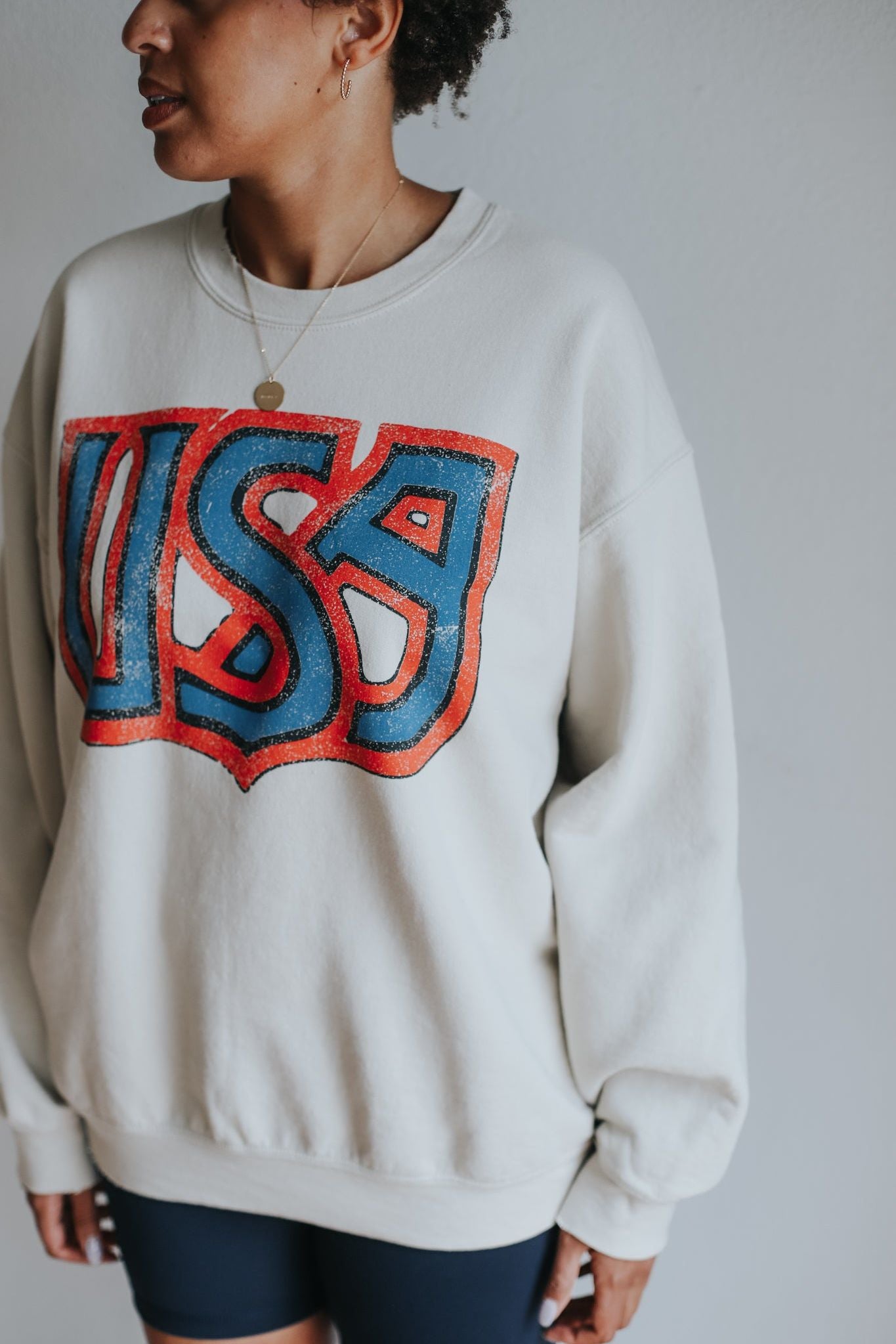 usa crewneck