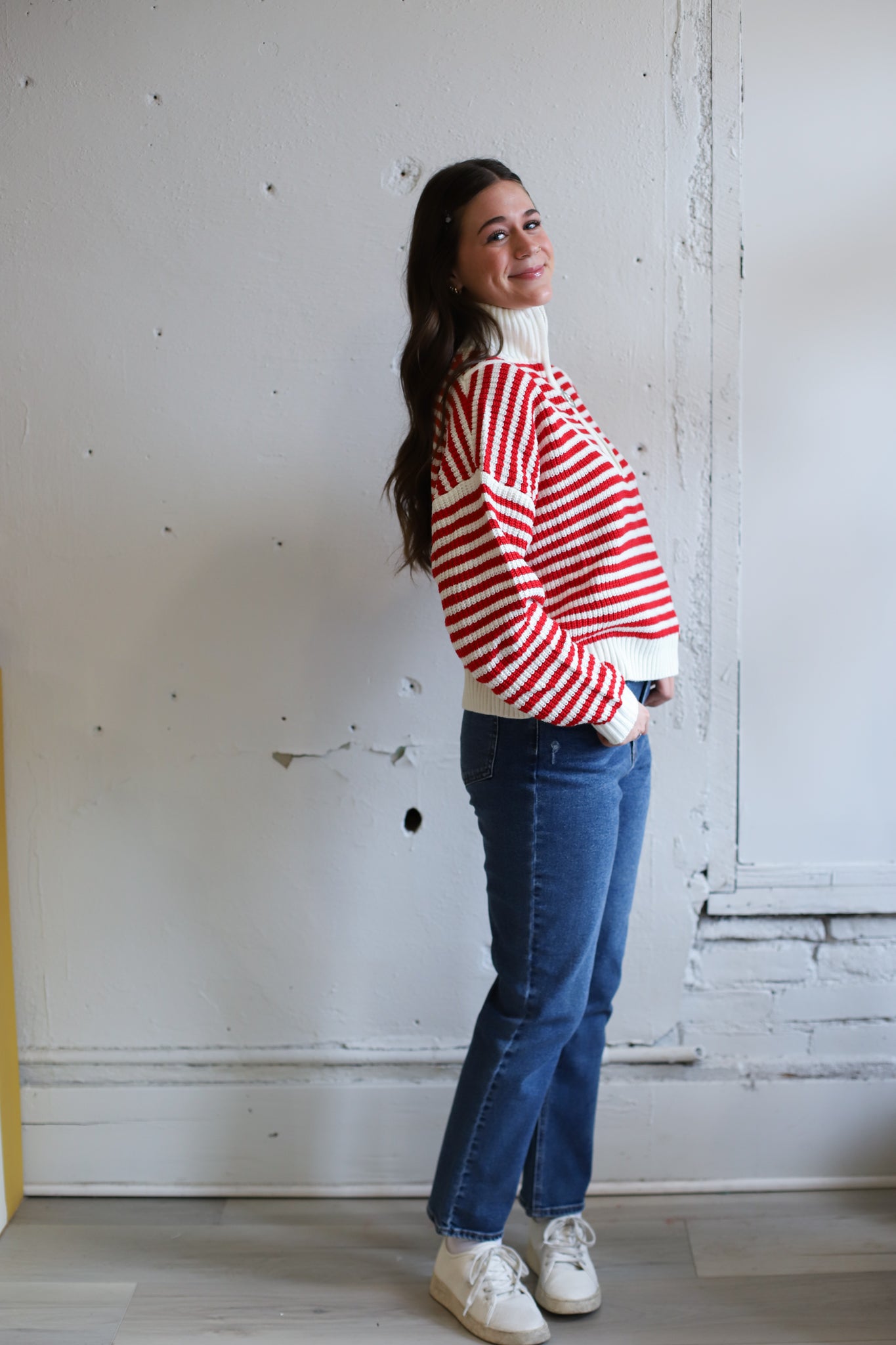 Wylie Pullover - Red