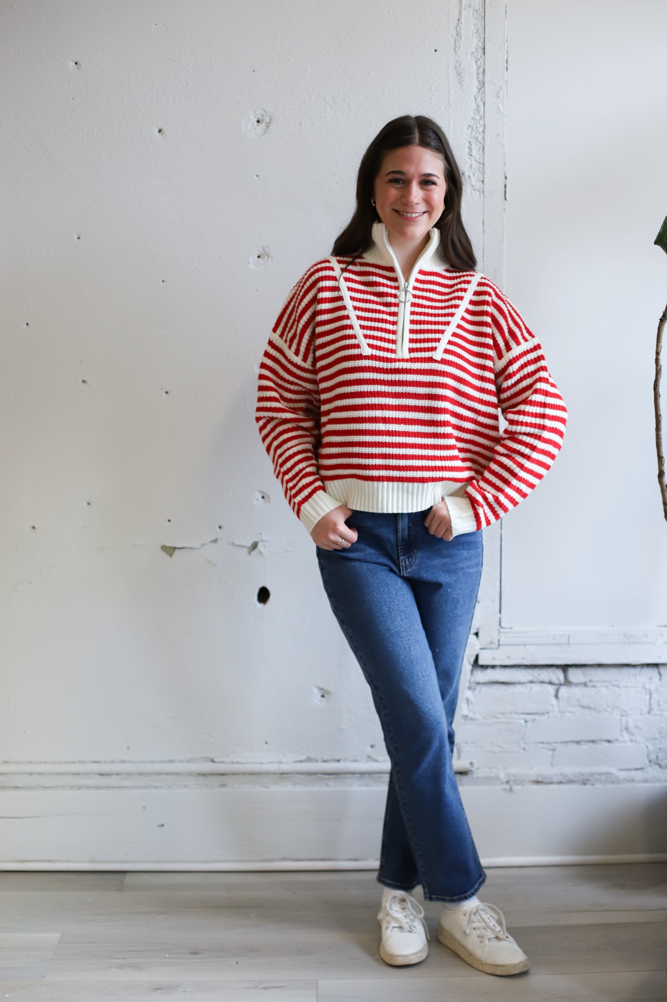 Wylie Pullover - Red