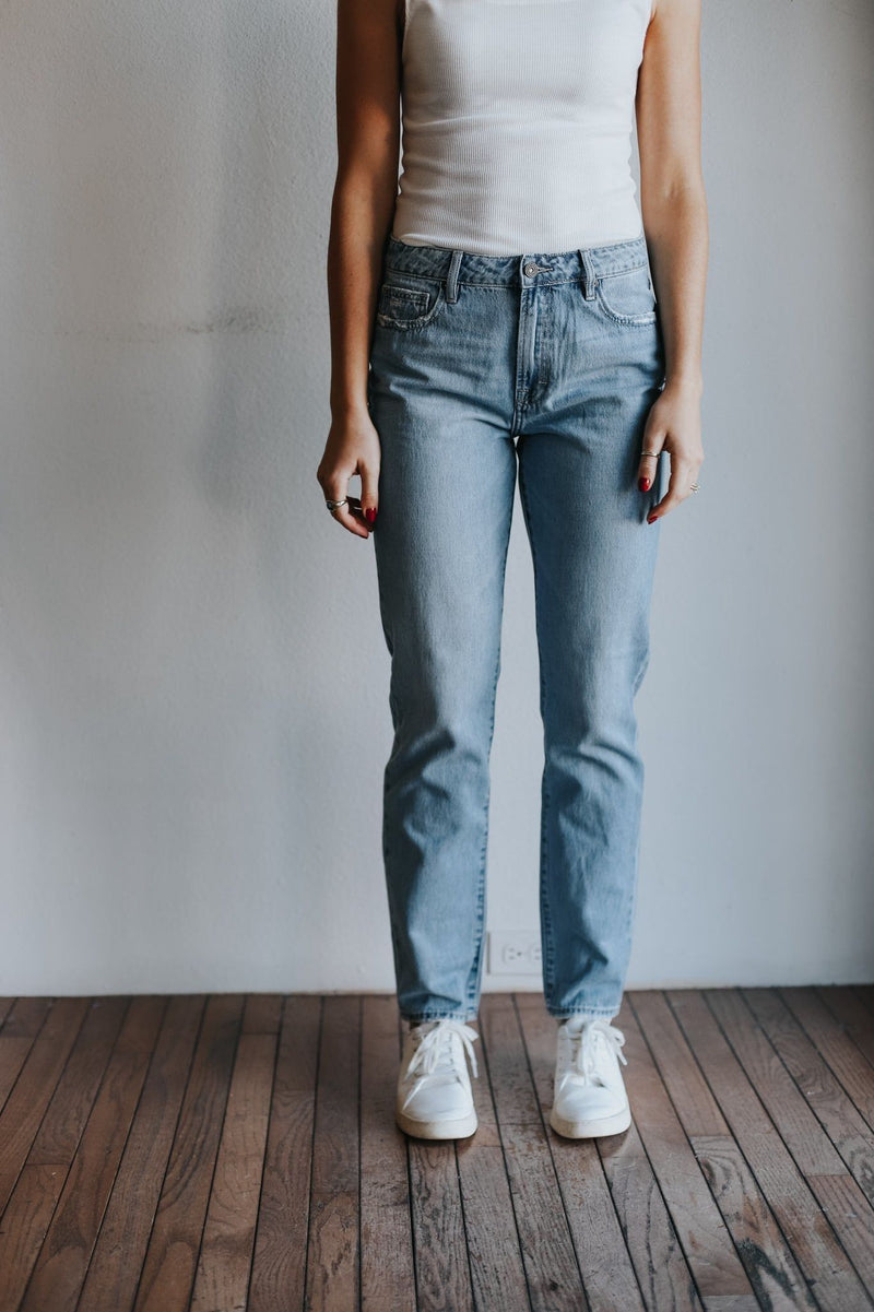 The Tracey - Classic Striaght