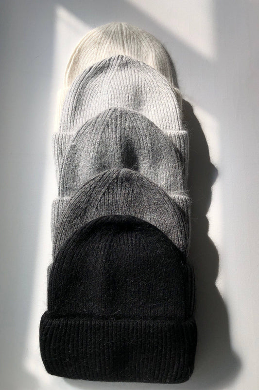 2025 ROYAL ANGORA BEANIE: Mid gray