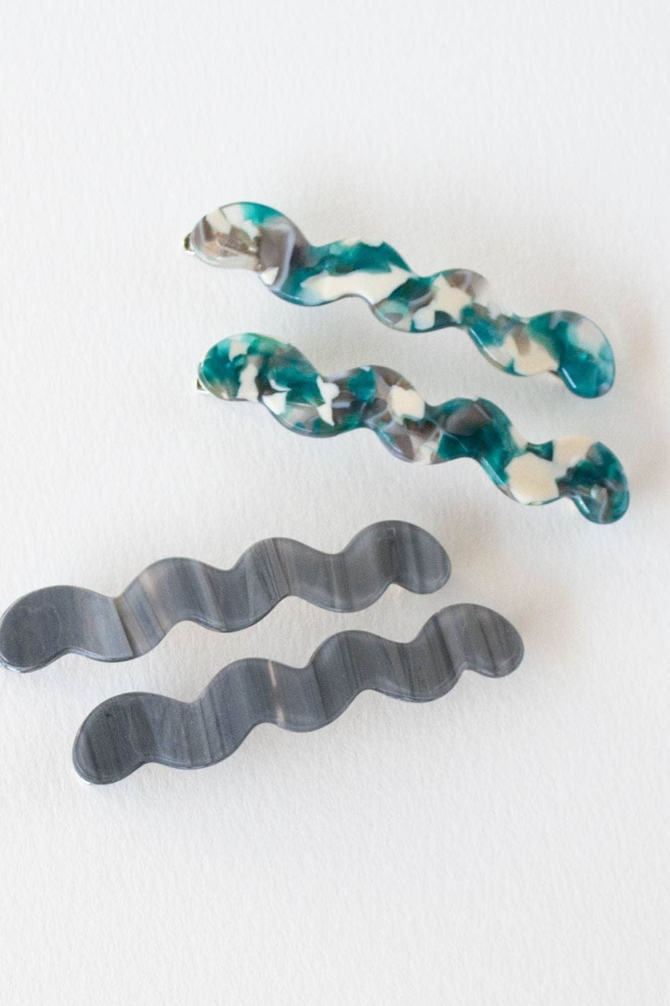 Eco Cloud Wave Slide Hair Pin Set: Checkerboard