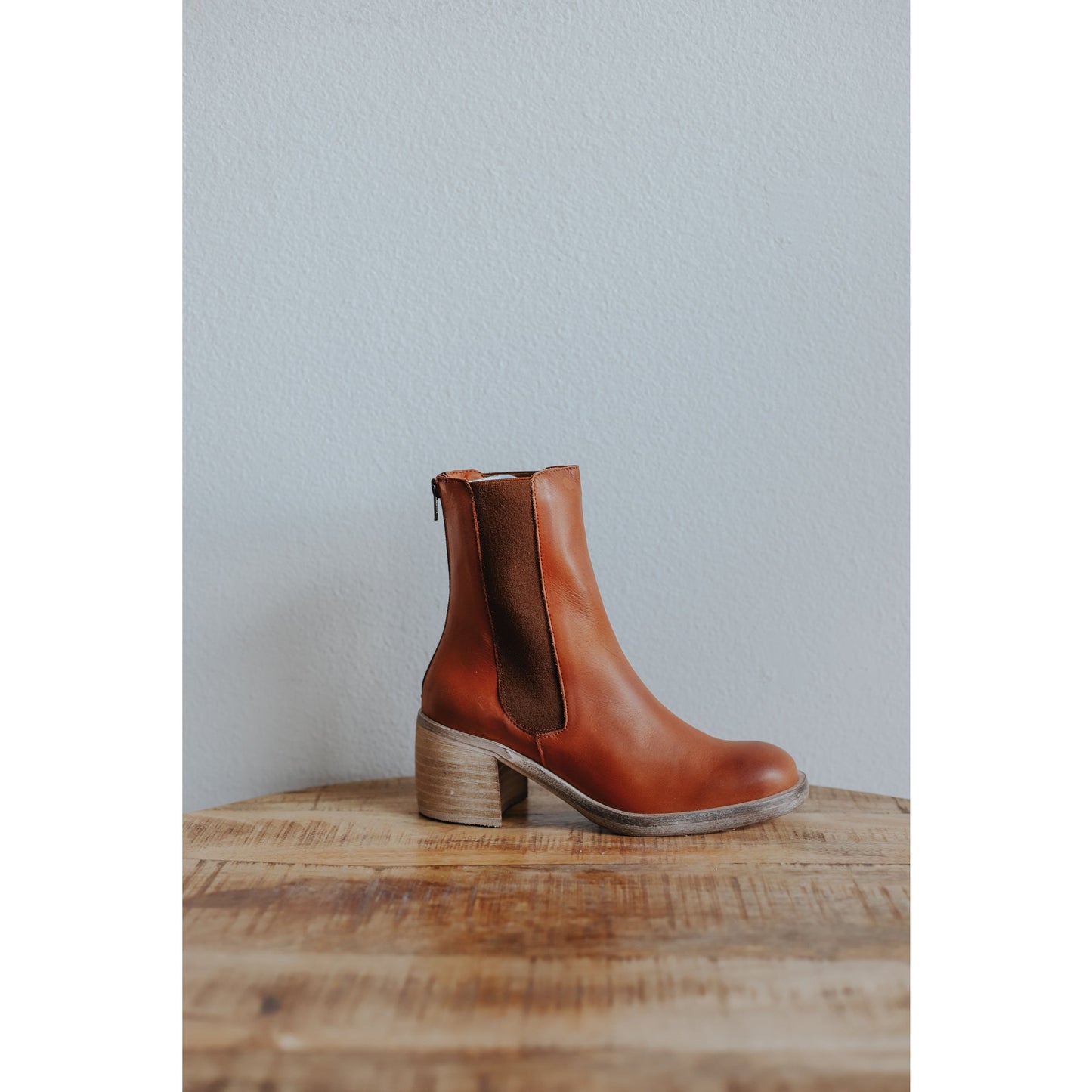 Free People Essential Chelsea Boot- Whiskey